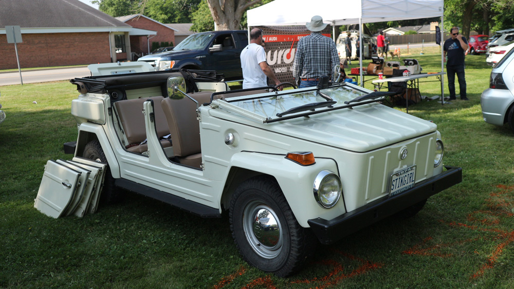 Volkswagen Thing with all four doors off